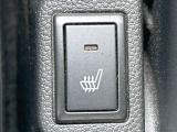 【パワーシート】スイッチ一つで簡単にシートの微調整が可能!電動だから力もいりません!快適なシートポジションにセットして、快適なドライブをお楽しみください。