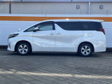 ボディ色はホワイトパールクリスタルシャインです。  ※弊社では、現車確認・納車時にご来店いただける福島県内在住のお客様、および隣接県のお客様への販売に限らせていただいております。
