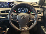 UX 250h Fスポーツ 4WD 本革シート