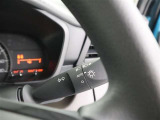 ☆オートライト付きです♪周りが暗くなるとライトを点灯させます♪高速道路の走行時にはトンネルで自動点灯しますので、とっても便利ですよ♪