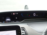 【メーターパネル】素早く車の情報が読み取れる、視認性に優れたシンプルなデザインのメーターパネルです。