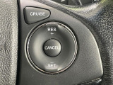 【クルーズコントロール】高速道路もラクラク走行。アクセルを離しても一定速度で走行ができ、長距離運転時の負担を軽減!加速・減速も簡単なスイッチ操作で調整できます。