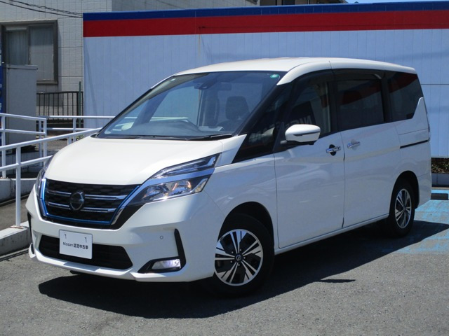 セレナ1.2 e-POWER XV
