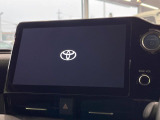 【10.5インチ ディスプレイオーディオ】大画面のディスプレイはAppleCarPlayやAndroidAutoが利用可能。大きな画面でスマホナビアプリ等が利用いただけます♪