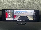 電動リアゲートになっているので荷物を持っていてもボタン一つで開けることができるので大変便利です。