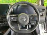【純正革巻きステアリング】上質な革を使用することで、手にしっかり馴染みとても運転しやすいハンドルです♪