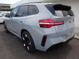 長期にわたる保証を実現。安心の無償保証。2年間のBMWプレミアムセレクション保証と延長保証(別途費用)を合わせて最大4年間の保証。万一の故障に長期間備えることができ、ご安心してお乗り頂けます。