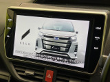 【純正10インチナビ】人気の大型10インチナビを装備。存在感のある大画面はインパクト大!ナビ利用時のマップ表示は見やすく、テレビやDVDは臨場感がアップ!いつものドライブがグッと楽しくなります♪