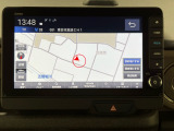 Gathers【LXU-242NBi】水平基調のインパネと調和した大画面9インチ液晶モニターを採用。自動地図更新サービス対応のハイエンドモデル。