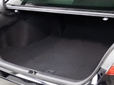 トランクが狭いと思っておりませんか?実際は大容量トランクです!旅行等の長距離ドライブも快適です!また、屋根付きスペースを完備しておりますので、夜間でも、雨でも雪の日だってゆっくりご覧頂けます。