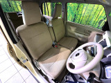 運転席シート廻りは使用感も少なく、良好な状態となっています。丁寧に使われていたことがよくわかりますね。