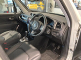 運転席でございます。