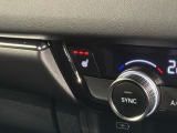 シートヒーターが付いています!寒い日に便利な装備ですね。