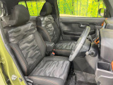 運転席シート廻りは使用感も少なく、良好な状態となっています。前オーナー様が丁寧に使っていたことがよくわかりますね。