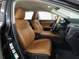 長時間の運転でも疲れにくいシートです。