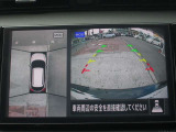 アラウンドビューモニター(車両を上から見たように表示)装着で車庫入れをサポート