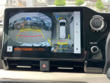バックカメラです!ナビゲーションにこのように映ります。見えずらい真後ろもこれで安心ですよ!