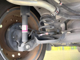 お車を安心してお乗りいただく為には、足回りの定期点検が欠かせません。サービスサポート(有償保証)では無料点検もご提供しており、安心のカーライフをお過ごしいただけるサポート体制が整っています。
