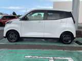納車前には当社整備工場にて、日産整備士が、車検整備を実施。安心してお乗り頂けますようお渡しさせていただきます。