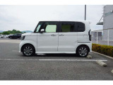 Honda SENSINGとは衝突を予測してブレーキをかけたり、前のクルマとちょうどいい距離でついていったりできる多彩な安心、快適機能を搭載した先進の安全運転支援システムです。
