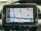 『日産オリジナルナビゲーションシステム(MM521D-L)』がついています。