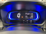さまざまな情報を集約し、わかりやすく表示したメーターパネル