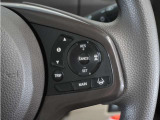 ◆アダプティブクルーズコントロール◆予め設定した車速内でクルマが自動的に加減速。前走車との適切な車間距離を維持しながら追従走行します。【LKAS】車線維持支援システムでステアリング操作を支援。