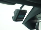 ◆ドライブレコーダー◆映像・音声などを記録する自動車用の装置です。 もしもの事故の際の記録はもちろん、旅行の際の思い出としてドライブの映像を楽しむことができます。