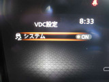 VDC 滑りやすい路面等で車が危険な状態になりそうな時に横滑りを低減し安全な状態に戻します。