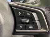【全車速追従機能付クルーズコントロール】高速道路での長距離走行が楽に!!自動で速度を保つクルーズコントロールが、衝突軽減システムと連携し、前方の車両を感知して車間を保つように速度調節してくれます!!