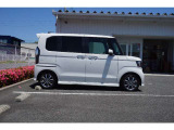 いつもドライバーを見守ってくれる目に見えないパートナー ホンダセンシング。常に「単眼カメラ」と「ミリ波レーダー」で周囲の状況を認識しドライバーをサポート。運転がもっと安心にもっと快適になります。