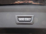 お車の車検や板金等も自社整備工場にて対応致しますので、ご安心下さい。お客様からのご来店、ご連絡をスタッフ一同心よりお待ちしております。