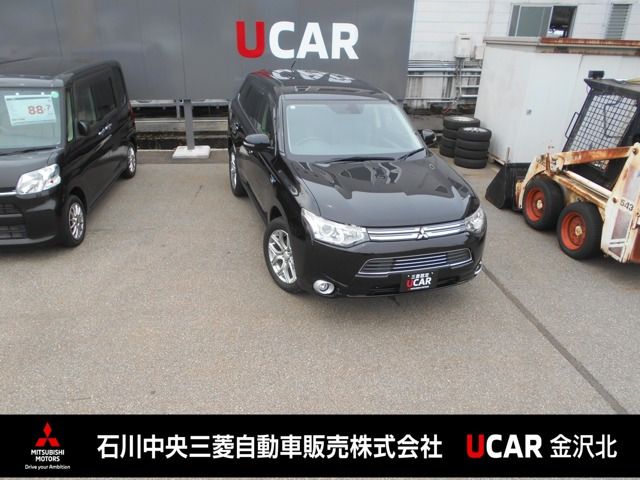 アウトランダーPHEV 2.0 G プレミアムパッケージ 4WD 