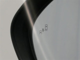 車両後方の死角から近づく車をお知らせする装備です