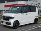 色はプラチナホワイトパール&times;ブラックの2トーンです☆