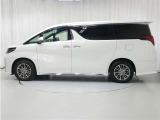 アルファード ハイブリッド 2.5 エグゼクティブ ラウンジ S E-Four 4WD 