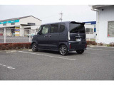 大口なトランクルームです。幅広で荷物の出し入れが簡単になります!
