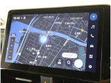 純正ナビを装備。タッチパネル式で使いやすく、お出かけもラクラクです。