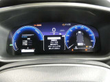 視認性の良いスピードメーターですね。夜も見やすく表示されますので運転が楽しくなります。