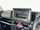 天候・交通情報収集の必需品。AM・FMラジオ付き。