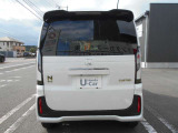 当社新車店舗にて展示・試乗使用の車です☆距離少なく状態良好です!