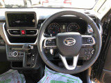 運転中も見やすいメーター。