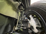 お車を安心してお乗りいただく為には、足回りの定期点検が欠かせません。サービスサポート(有償保証)では無料点検もご提供しており、安心のカーライフをお過ごしいただけるサポート体制が整っています。