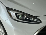 LEDヘッドライトです。デザイン性がよくとても明るいので、夜間の走行や悪天候でも安心です。しかも長寿命!