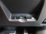 ETC車載器付きです。高速道路の料金所もスムーズに通過できます。