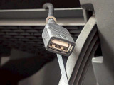 USB接続で携帯の充電など使い勝手がUP
