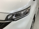 LEDヘッドライトは、点灯の瞬間から最大光量を発揮し、突然暗くなるトンネルなどでの安定感を高めます。