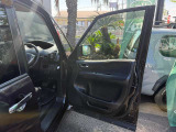 運転席側ドアトリムもご覧の状態です!!