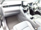 高品質カークリーニング ピカピCar 外装・内装、岐阜トヨペットの専門スタッフがシートもカーペットも綺麗に洗浄済み!プロの仕上げを是非ご確認下さいませ。