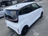 プライバシーガラスなので、中の荷物やプライバシーも保たれます。